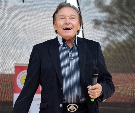 Karel gott was born on july 14, 1939 in pilsen, protectorate bohemia and moravia. File:Karel Gott Praha 2015 (2).JPG - Wikimedia Commons