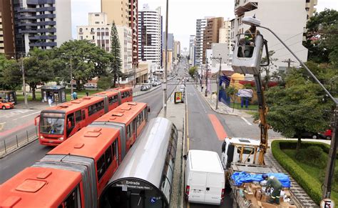 Ruas E Avenidas De Grande Fluxo Recebem Iluminação Mais Eficiente Prefeitura De Curitiba