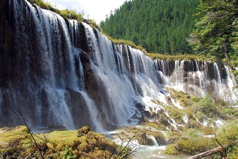 Nuorilang Waterfall Up Close Travel And Stock Jiuzhaigou Valley