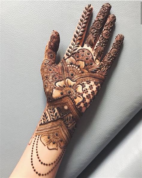 New And Trendy Bridal Mehndi Designs That Will Rule Hearts Indian