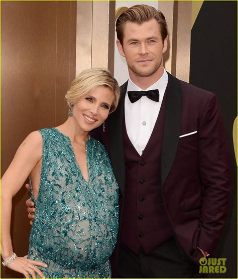 Chris Hemsworths Wife Elsa Pataky Flaunts Massive Baby Bump At Oscars