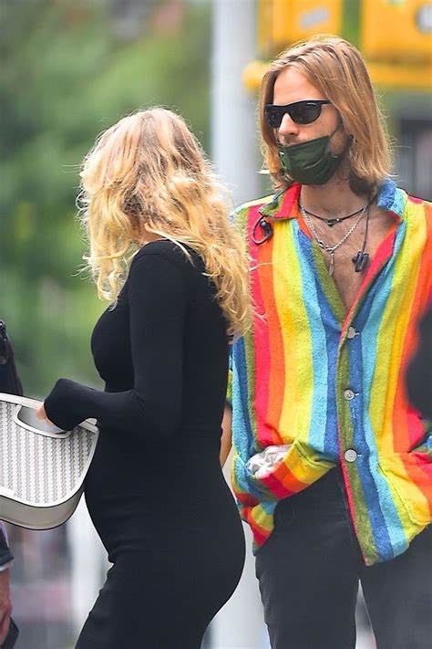 Pregnant Elsa Hosk And Tom Daly Out For Coffee In New York
