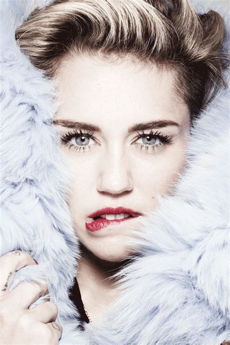 Miley Cyrus Photo Gifs WiffleGif