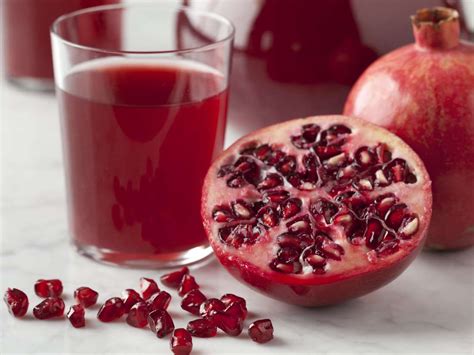 15 health benefits of pomegranate juice