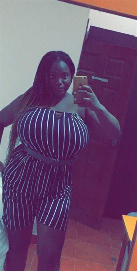 busty nigerian lady pops eyes with her massive br£asts on twitter photos torizone