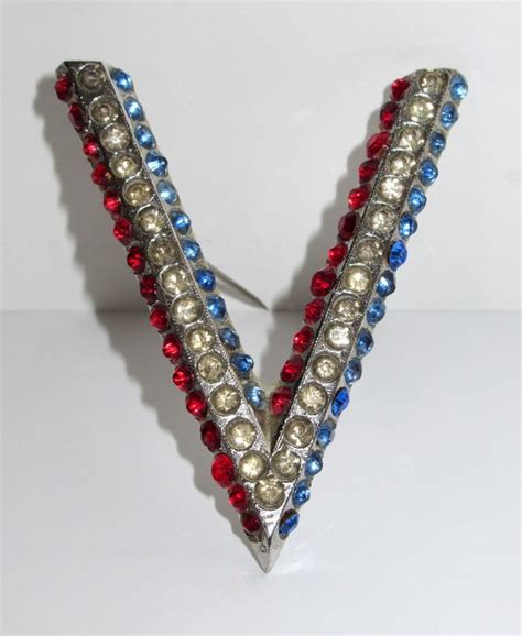 Vtg Wwii Victory Pin Red White Blue Rhinestone V For Victory Brooch