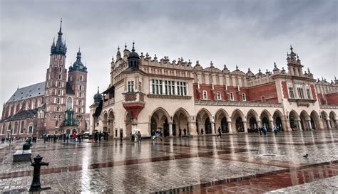 Stare Miasto W Krakowie 7 Najchętniej Odwiedzanych Atrakcji W Polsce Wp Turystyka