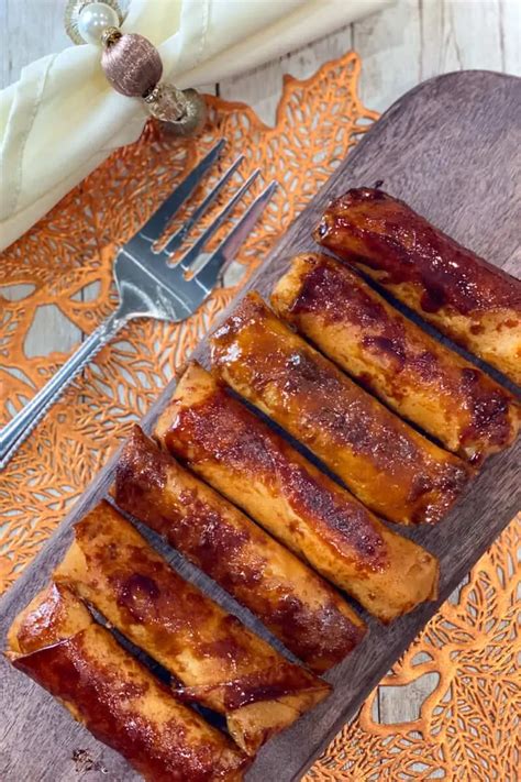 Perfectly Sweet And Crispy Filipino Turon Recipe Fried Banana Rolls