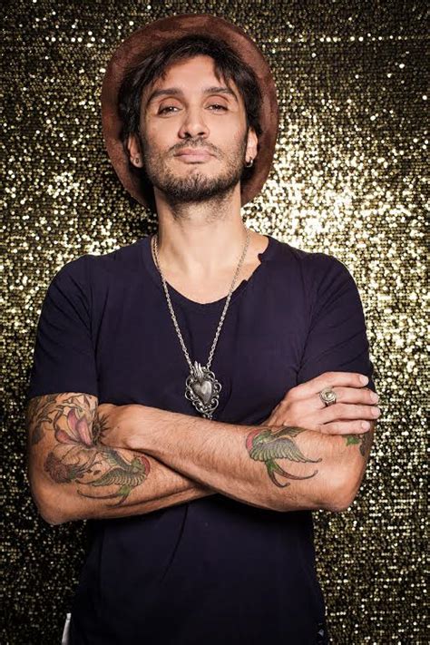 Per tutta un'altra destinazione lyrics. Fabrizio Moro: «Al bar ho incontrato la musica» - Mixer Planet