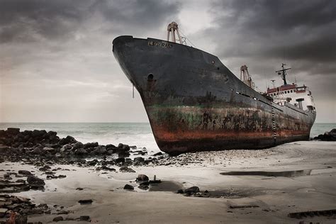 Stranded Ship Abandoned Ships Ghost Ship Shipwreck