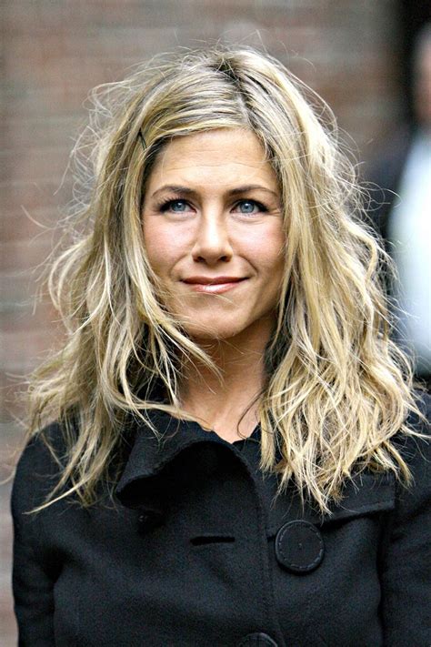 Instead, she has always garnered praise and adulation for the hairstyles she. Celebrity Red Carpet Hair Problems | Jennifer aniston hair ...