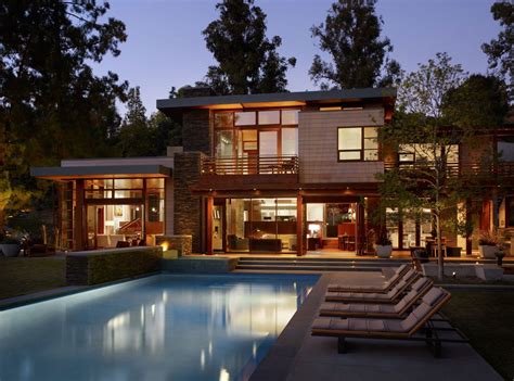 Belonging to the same period of time. Contemporary Home in Brentwood, Los Angeles by Rockefeller ...