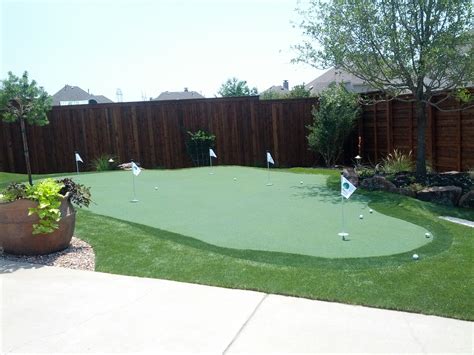 8 reasons to have a backyard putting green. Backyard Putting Greens DFW - Synthetic Turf Depot