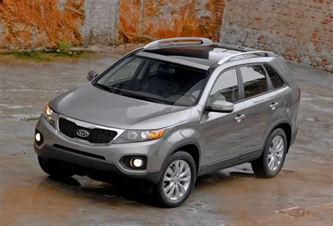 I have a 2011 kia sorento with a windsheild warning light that will not go off. 2011 Kia Sorento CUV Sees Daylight in LA - autoevolution