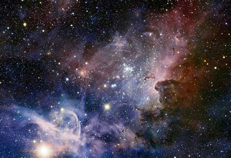 Mengapa Bentuk Benda Di Luar Angkasa Seperti Bintang Dan Planet