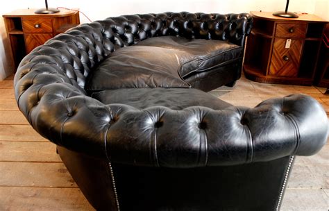 Curved Black Leather Chesterfield Sofa For Sale At Pamono