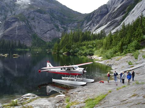 Alaska Float Plane Ride With Mountain Lake Landing De Havilland