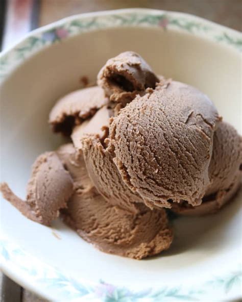 Homemade Ice Cream Using Hershey S Chocolate Syrup Delishably