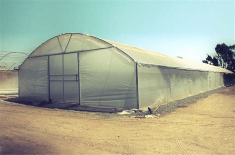 Building Large Commercial Greenhouses With Kee Klamp