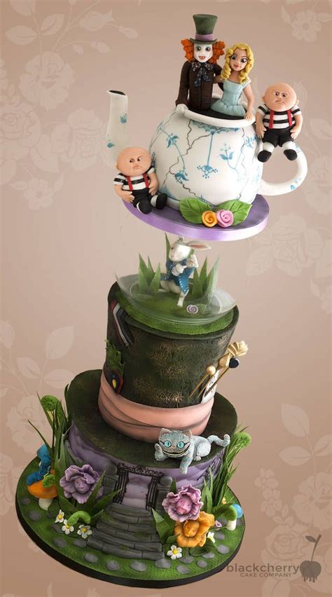 Tim Burton Alice In Wonderland Cake Alice In Wonderland Cakes Alice