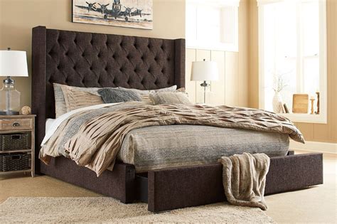 Upholstered Wingback Bed With Footboard Storage Daniel S Amish