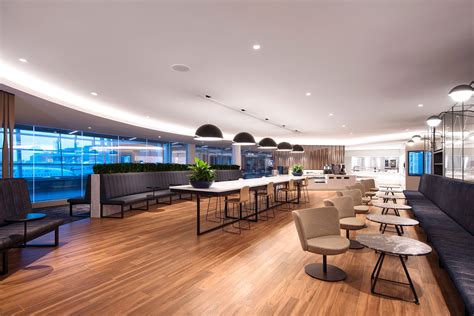 Photos: WestJet Introduces New Flagship Lounge at Calgary Airport - FlyerTalk - The world's most ...