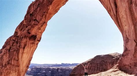 Corona Arch Hike Moab Utah Lovebugs And Postcards