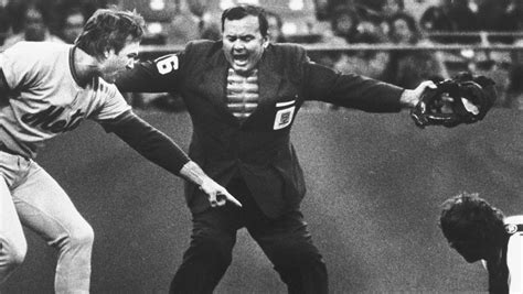 Former National League Umpire Dutch Rennert Dies At 88