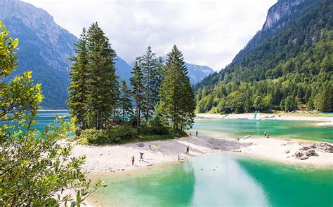 Dağ Gölü Yaz Orman Dağ Manzarası Alpler İtalya çözünürlüğe Sahip