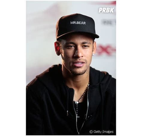 neymar pede desculpas em propaganda e vira piada na internet purebreak