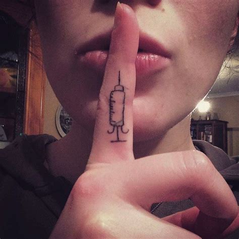19 Nurse Tattoos That Are Both Badass And Sweet Nurse Tattoo Medical Tattoo Tattoos