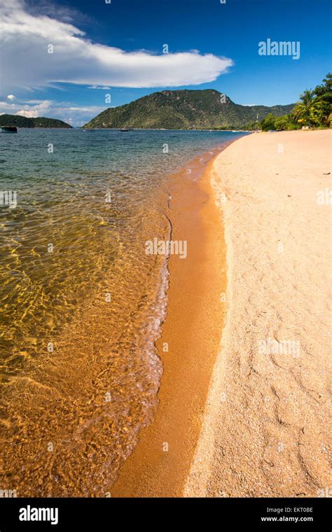 Lake Malawi National Park Hi Res Stock Photography And Images Alamy