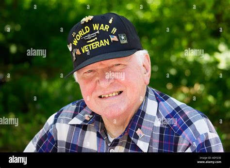 Veteran Elderly Hat Hi Res Stock Photography And Images Alamy