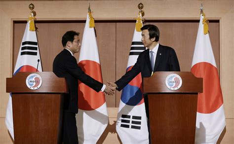 South Korea Japan Settle Deal On Wartime Korean Sex Slaves The Korea