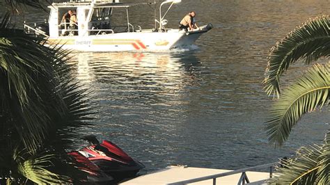 second boat crash victim s body found in colorado river 2 boaters still missing