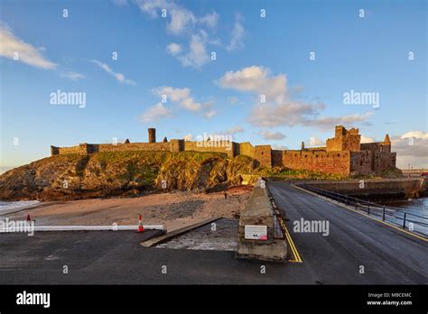 Peel Castle Isle Man Hi Res Stock Photography And Images Alamy