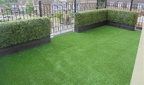 Balcony landscaping with artificial grass. How to lay artificial grass on a balcony | Perfect Grass Ltd