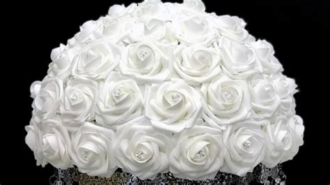 22 Amazing Kissing Balls for Wedding Centerpieces