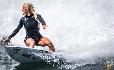 Athletic And Talented Pro Women Surfers Ripping Surfing Is Flickr