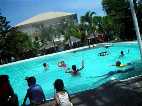 Not only do these houses tell stories of the opulence afforded by coconut landlords but also gives us a glimpse of the uncertainty during wartime. Villa Del Prado Pool & Beach Resort - Sariaya Quezon 2009 ...