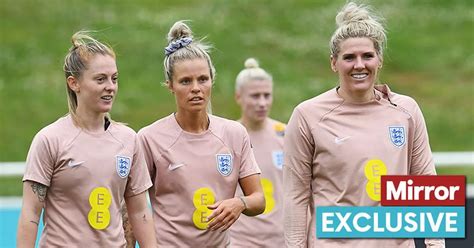 Inside The Lionesses Lair As England Women Prepare For World Cup Mirror Online