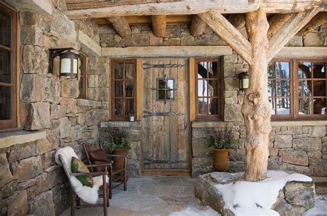 Rustic Elegance Re Defined In A Big Sky Mountain Retreat Rustic House