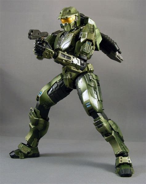 This Pose Makes Him Look More Awesome Weird Master Chief Action