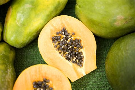 Papayas Nutrition Facts Calories And Health Benefits