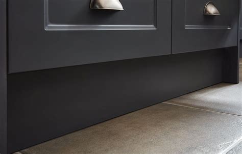 We offer free kitchen design. Artemisia Graphite Classic Shaker | Fitted Kitchens | B&Q | DIY at B&Q | Kitchen fittings ...
