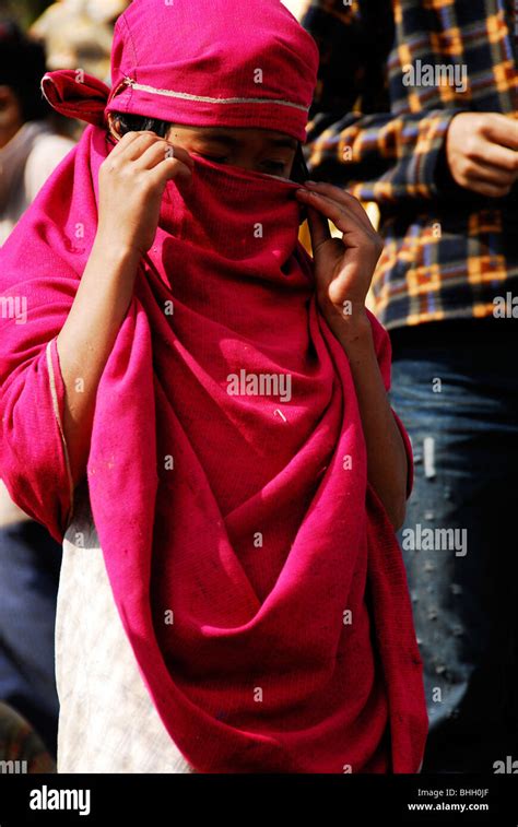 Karen Refugee Girl Wearing Headscarf Umpium Refugee Camp Near Mae