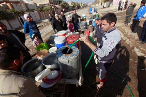 Mosul Residents Fear Cold And Hunger Of Winter Siege