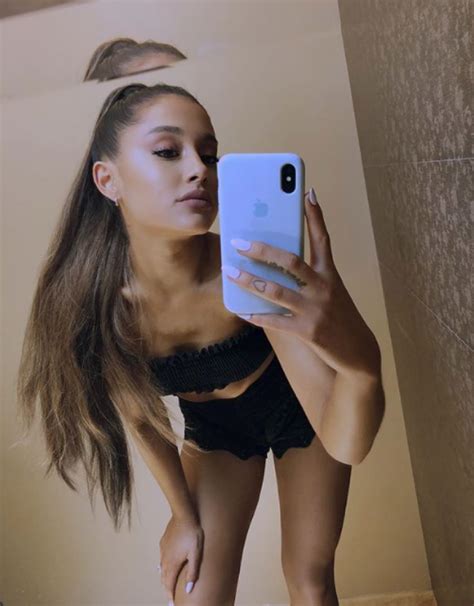 Ariana Grandes Sexy Photos Photo 1