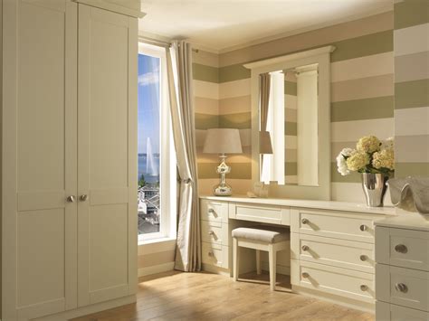Feel Glamorous Every Day And Have Your Very Own Fitted Dressing Table