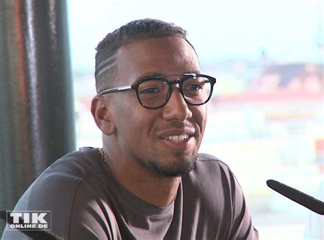 We did not find results for: Jerome Boateng als Brillen-Designer: Wo schaut er bei ...